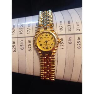 Vintage Japona Quartz watch with new battery